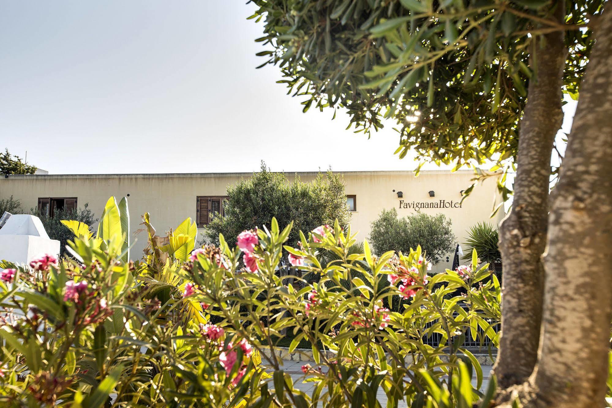 Favignana Hotel Concept Holiday Exteriör bild